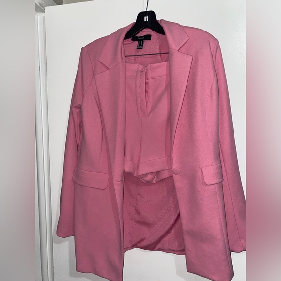 Forever 21 Pink Suit Blazer Short Matching Set Small S Medium M Barbie - Picture 10 of 10
